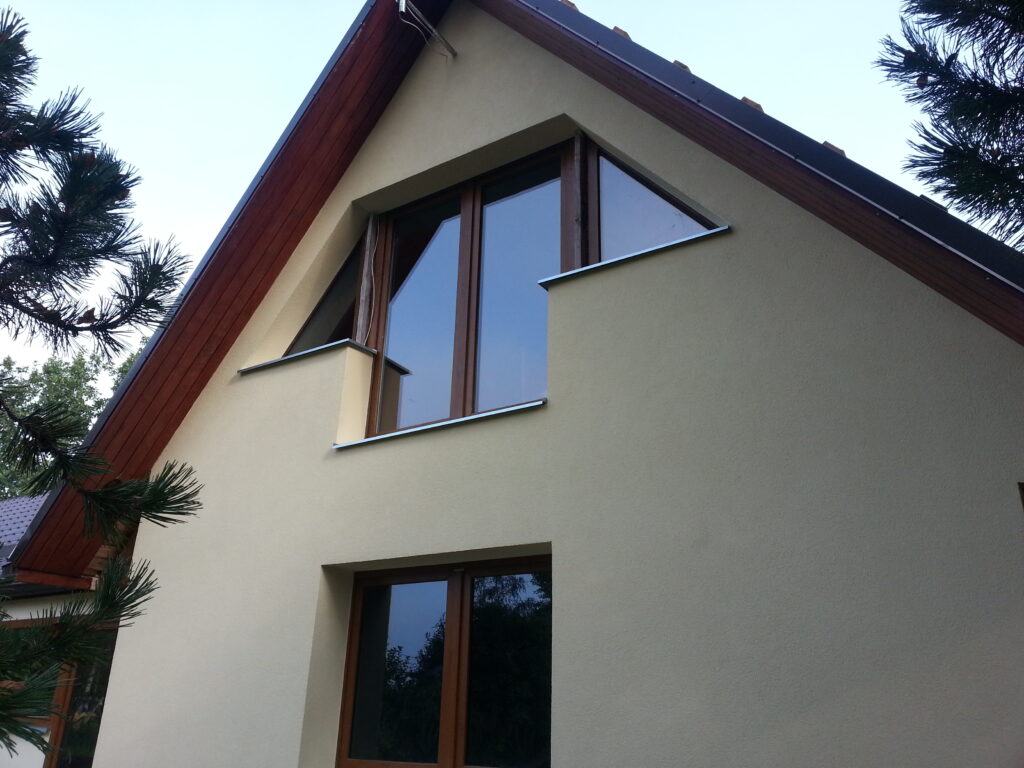 Aespas eramu fassaaditööd ø;